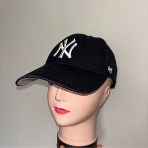 '47 New York Yankees MLB MVP Hook & Loop Strapback Baseball Hat Cap Black EUC